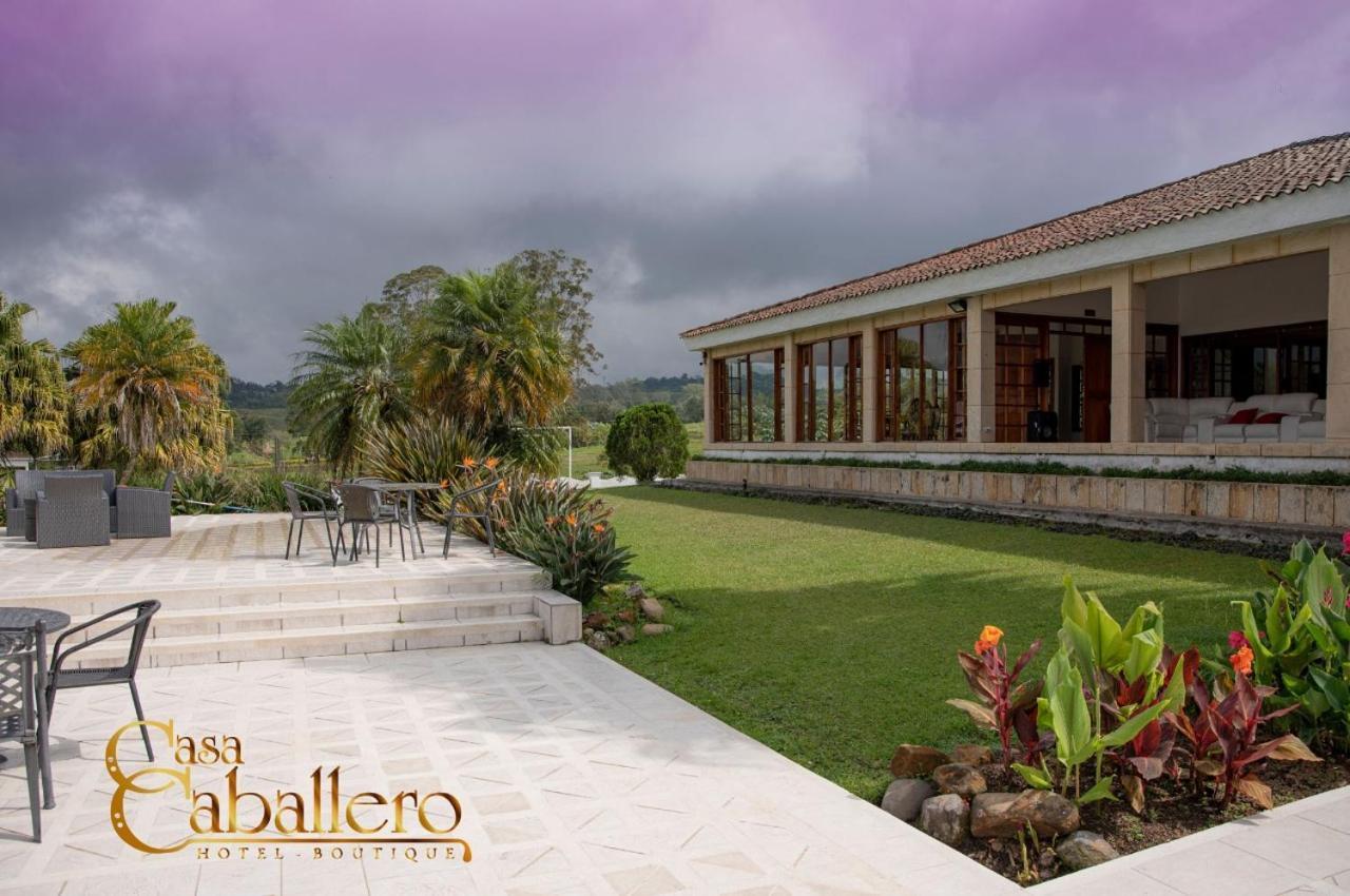 Casa Caballero Hotel Boutique ซาเลนโต ภายนอก รูปภาพ