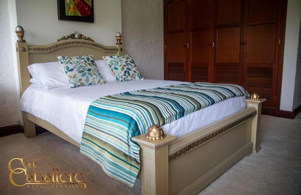 Casa Caballero Hotel Boutique ซาเลนโต ภายนอก รูปภาพ