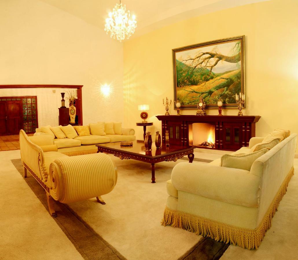 Casa Caballero Hotel Boutique ซาเลนโต ภายนอก รูปภาพ